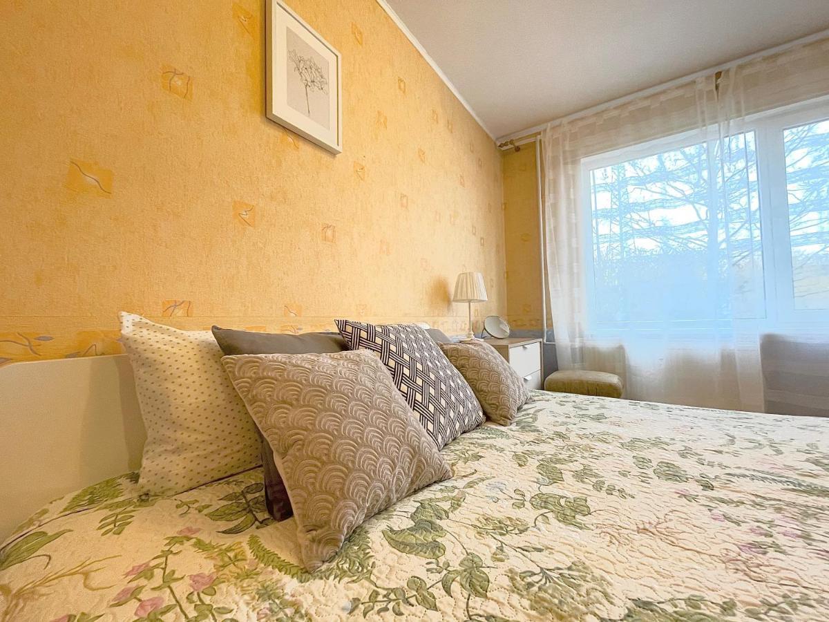 Cozy Home Apartment Lielvardes, Free Parking, Self Check-In Riga Ngoại thất bức ảnh