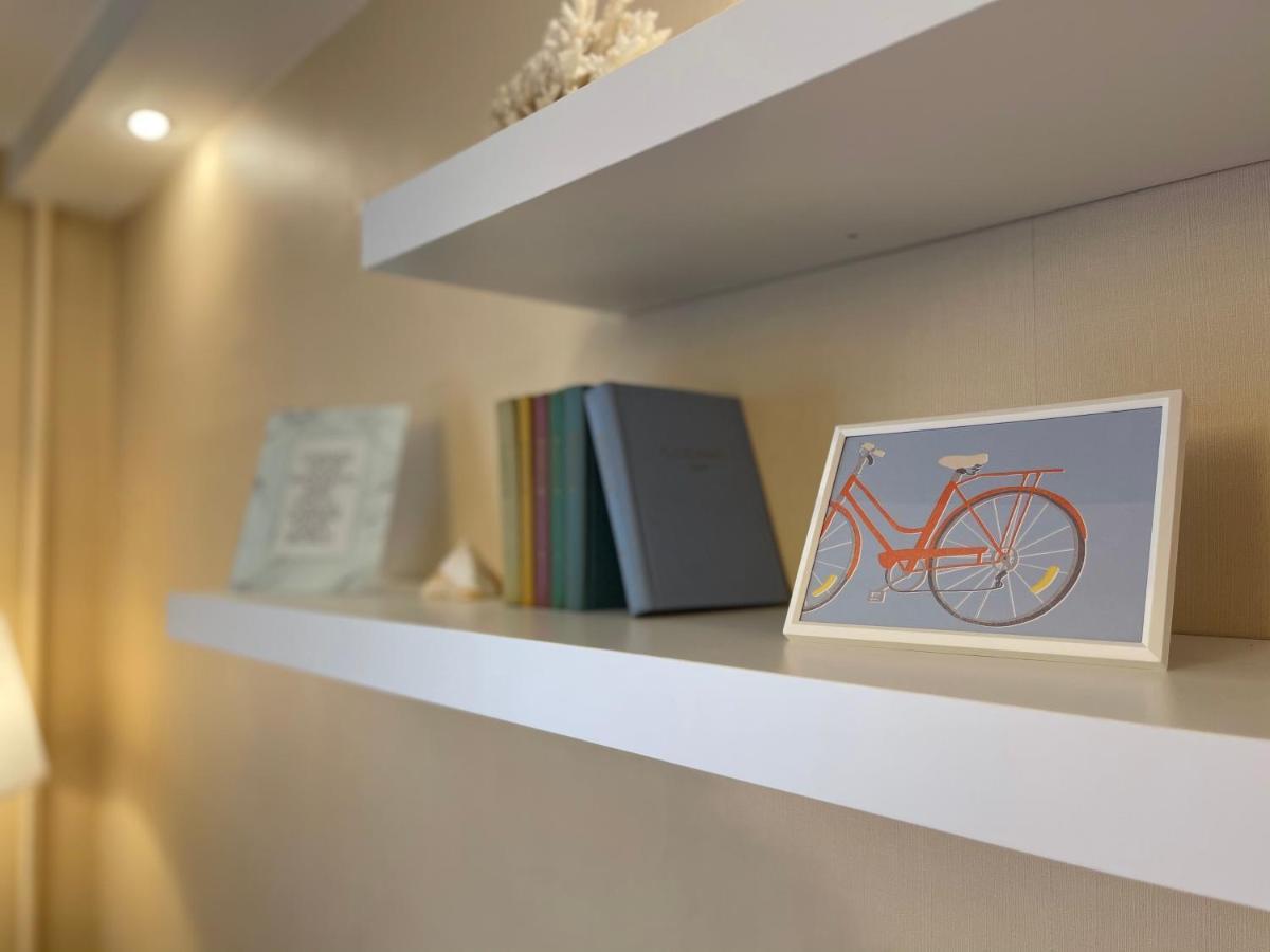 Cozy Home Apartment Lielvardes, Free Parking, Self Check-In Riga Ngoại thất bức ảnh