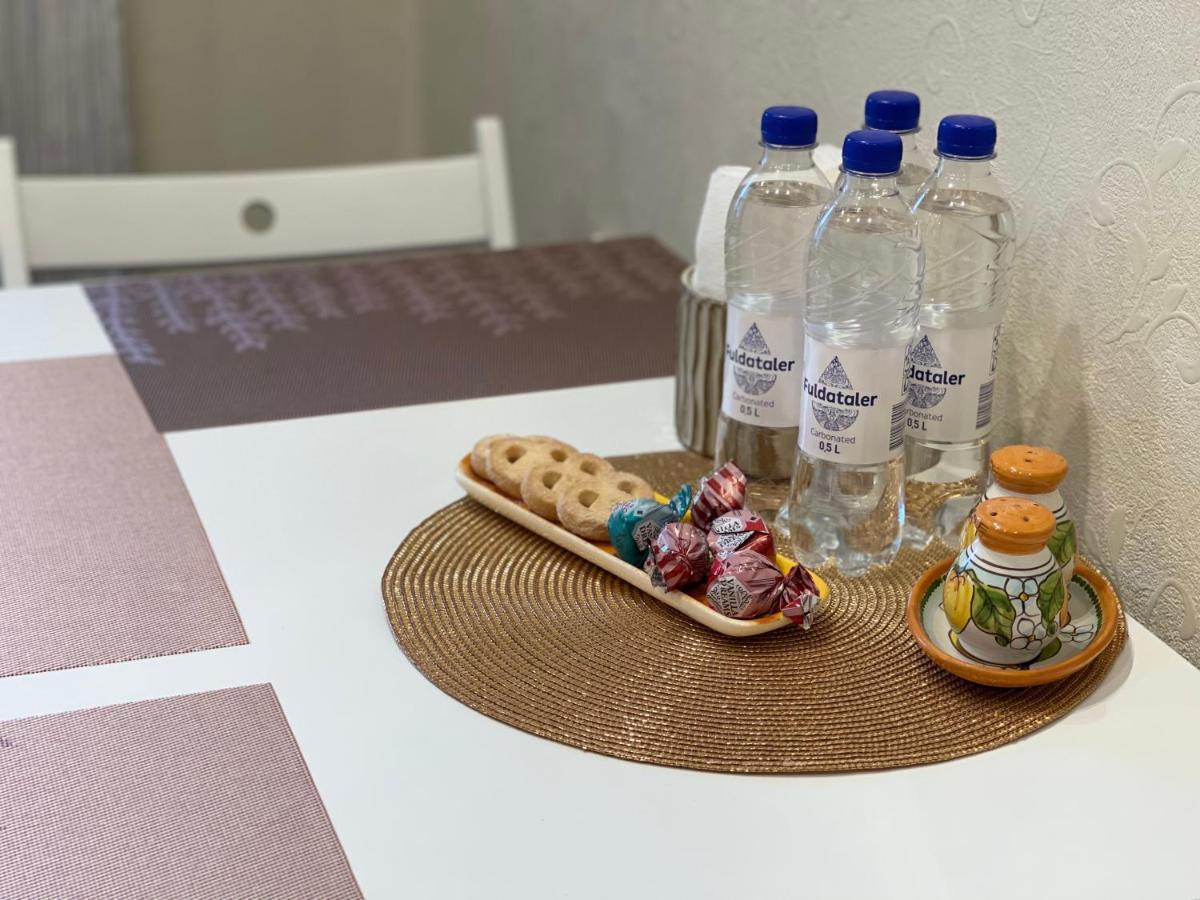 Cozy Home Apartment Lielvardes, Free Parking, Self Check-In Riga Ngoại thất bức ảnh